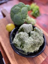 Ma Recette De Brocoli Roti Sauce Verte Laurent Mariotte Recette Brocolis Petits Plats En Equilibre Recettes De Legumes