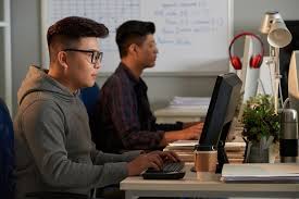 Terlebih jika sedang melakukan kegiatan di kantor. Ingin Kuliah Sambil Kerja Ugm Buka Rekrutmen Tenaga Paruh Waktu Halaman All Kompas Com
