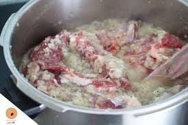 Les Cotes De Mouton En Sauce De Ma Mere Recettes D Afrique Alimentation Mode De Cuisson