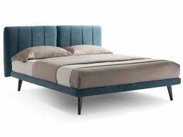 Una struttura letto matrimoniale legno, che sia in stile etnico che shabby chic o provenzale, è la scelta di qualità per una camera da letto libera da conformismi. Letto Matrimoniale Con Gambe Camilla Rete Struttura Stilfar A Prezzo Scontato