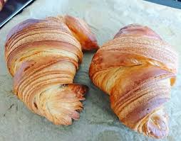 Les Petites Recettes De Laetitia Laure Comment Faire Ses Croissants Pur Beurre Soi Recette Croissant Au Beurre Beurre De Tourage Comment Faire Des Croissants
