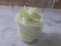 كريمة الزبدة بأسهل طريقة Creme Au Beurre Youtube Creme Creme Au Beurre Beurre