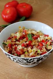 Salade Quinoa Boulgour Et Lentilles Corail Recette Salade Lentilles Recette Vegetarienne Recette De Plat