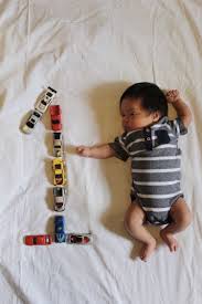 Baby S First Year Fun Monthly Baby Pictures You Must Do Pin Now Read L Monthly Baby Pictures Baby Photoshoot Boy One Month Old Baby