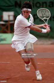 Bulgarian Tennis Player Katerina Maleeva Competes In The 1990 French Joueur De Tennis Tennis Actualite