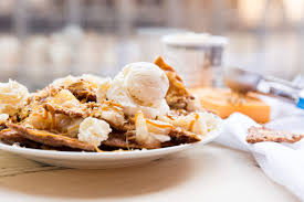 Apple Pie Nachos Are More American Than A Taco Bell Kfc Recipes Apple Pie Snacks