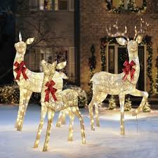 Christmas 3 Piece Gold Mesh Led Lighted Reindeer Family Outside Yard Decor Membersma Outdoor Christmas Reindeer Reindeer Outdoor Decorations Outdoor Reindeer