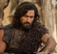 Neon genesis evangelion (新世紀エヴァンゲリオン, shin seiki evangerion ?), también conocido simplemente por evangelion, es la franquicia de propiedades y medios japoneses que generalmente pertenece al estudio gainax. Ehisz1xzjzin1m