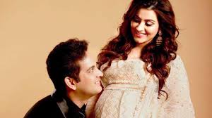 Good News Yeh Hai Mohabbatein Actress Priyanka And Vikaas Kalantri Become Proud Parents To Baby Boy The show premiered on 5 april 2010.