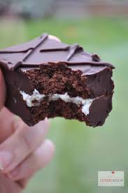 La Genoise 5 Oeufs 130g De Sucre 80g De Farine 30g De Maizena 2 A 3 Cuil A Soupe De Cacao En Poudre Type Van Houtte Gateau Chocolat Chocolat Recette Dessert