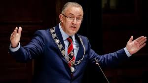 3 433 просмотра 3,4 тыс. Aboutaleb Stuurt Brief Aan Rotterdamse Studenten Spreek Elkaar Aan Op Coronamaatregelen Rtl Nieuws