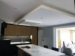 Hotte De Plafond Faux Plafond Cuisine Cuisine Noire Et Bois Faux Plafond Suspendu