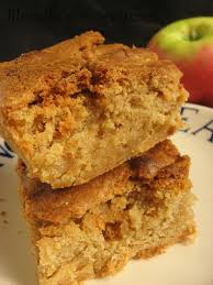 Blondies Aux Pommes Et Au Beurre Noisette On Deconne Pas Avec La Bouffe Dessert Simple Recette Dessert Recette Blondie