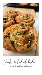 Roules A L Ail Et Basilic Le Jardin Acidule Recettes De Cuisine Alimentation Cuisson Des Aliments