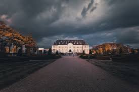 Maasmechelen is een gemeente in de belgische provincie limburg. Maasmechelen Stad Van Vulkanen Kompels En Ecologisch Erfgoed Soms Ook Heimwee