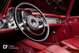 Mercedes Benz 250 Sl Pagode Luxury Car Interior Car Interior Old Mercedes