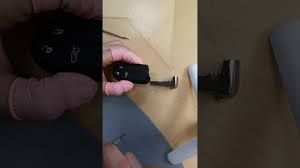 Comment Changer Une Pile Pour Une Clef Fiat 500x Youtube