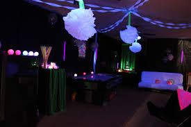 Pin By Lisa Bridges Heyde On Glow Party Glow Stick Party Glow Party Neon Party Themes