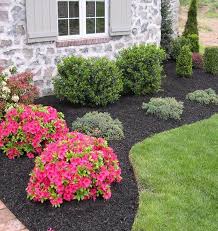 Simple Front Yard Landscape For Gardening Beginners Best Front Yard Landscaping And Garden Ideas Beautiful Landscape Designs And Front Of House Garden Deco Front Yard Landscaping Simple Small Front Yard
