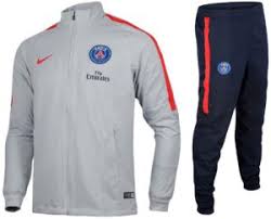 Un survêtement, aussi appelé training en belgique et en suisse. Survetement Paris Saint Germain Football Club 2016 Survet Foot