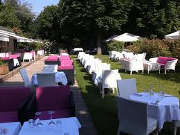 Un Diner Au Chalet Des Iles Elodie In Paris