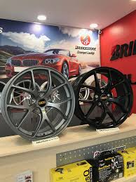 Pin By Trifon Tsentides On Mutlu Performans Wheels Shop Custom Wheels Cars Wheels And Tires Custom Wheels