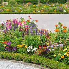 27 Flower Garden Designs For A Small Space Farmfoodfamily Beautiful Flowers Garden Flower Garden Design Flower Garden Pictures