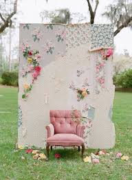 33 Diy Outdoor Photo Booth Ideas For Your Next Party Diy Photo Backdrop Diy Photo Booth Backdrops