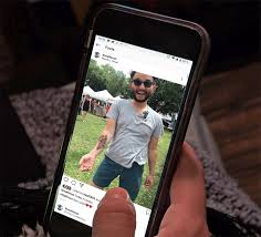 Overuse Of Facetune Photo Editing On Instagram Called Out On Reddit
