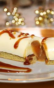 Recette Buchette De Noel Vanille Coeur Coulant Caramel Au Beurre Sale Et Son Croustillant Pralinoise En Video Recette Buche De Noel Recette Facile Croustillant Pralinoise Buche De Noel Caramel Beurre Sale