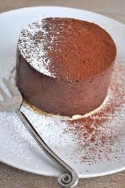 Bavarois Au Chocolat 4 Oeufs 100g De Sucre 60 G De Farine 60 G De Poudre D Amande La M Recette Bavarois Chocolat Recette Gateau Chocolat Gateau Mousse Chocolat