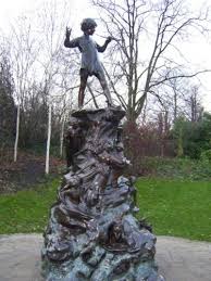 Detailed Information About The Peter Pan Statue In Kensington Gardens Peter Pan Kensington Gardens Hyde Park London
