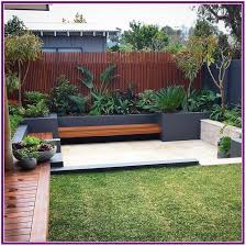 29 Marvelous Winter Garden Design For Small Backyard Landscaping Ideas 00024 Josh Hutcherson Small Garden Landscape Bali Garden Backyard