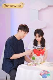 Yesterday a scandle of one of the chinese most popular actresses,zheng shuang, has incited a national outcry. Zheng Shuang Y Su Novio Son Tiernos En Korean People News Facebook