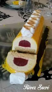 Buche Citron Avec Un Insert Fraise Rose Revez Sucre Recette Simple Cupcake Gateaux Alimentaires Recette Gateau Chocolat Facile