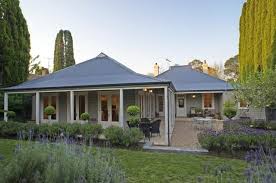 Bowral Nsw 2576 4 Bedroom House For Sale Australian Country Houses Facade House Weatherboard House