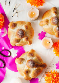 Pan De Muerto Mexicano Como Hacer Pan De Muerto Casero Receta Pan De Muerto Recetas De Comida Mexicana Como Hacer Pan