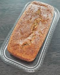 Cake Sale Au Thon Et Courgette Eh Oui Encore C Etait La Journee De La Courgette 4 Oeufs Sel Poivre Paprika 10cl D Huile A Mon A Food Banana Bread Desserts