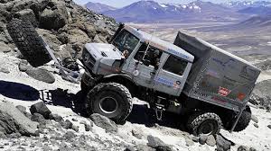 Mercedes Benz Unimogs Reach The Highest Altitude Of Any Wheeled Vehicle Mercedes Benz Unimog Unimog Mercedes Unimog