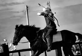 Hingga berita ini diturunkan, video aa gym latihan memanah di dalam masjid tersebut sudah dibagikan sedikitnya 962 kali oleh para. Kerennya Aa Gym Berkuda Dan Memanah Kanigoro Newsline