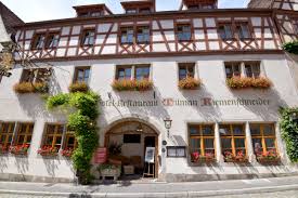 Innerhalb der wunderschönen historischen altstadt von rothenburg ob der tauber, am rande der stadtmauer unweit des weiberturms, befindet sich in einem malerischen fachwerkgebäude unser privat geführtes. Hotel Tilman Riemenschneider In 91541 Rothenburg Ob Der Tauber Deutschl