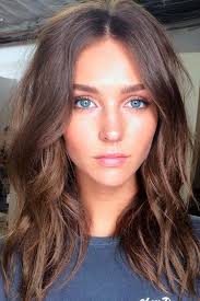 Trending hairstyle the page is all about giving ideas on hairstyle and hair tips. Trending Imperfect Waves Hairstyles Hair Styles Medium Hair Styles Hair Lengths