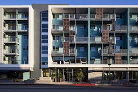 Swanky Stella Brings Pricey Apts And Trendy Food To Del Rey Trendy Food Apartment Projects Building Exterior
