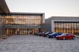 Jaguar Land Rover Une Nouvelle Usine En Slovaquie Land Rover Jaguar Slovaquie