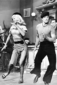 Vera Ellen And Gene Kelly 1948 Slaughter On Tenth Avenue In Movie Words And Music Fotografia De Danza Danza Y Baile Ella Baila Sola