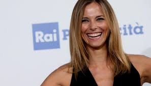 L'italia, la presidenza del g20 e cosa cambia con l'arrivo di joe biden a washington. Who Is Francesca Fialdini The Presenter Of La Vita In Diretta