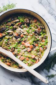 Vegetable Pot Pie With Olive Oil Biscuits Taste Love And Nourish Recipe Vegetable Pot Pies Fast Healthy Meals Vegetarian Dinners