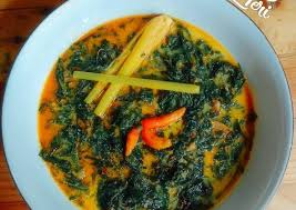 Jika anda ingin mengurangi santan,lihat resep sehat daun singkong tanpa santan berikut ini. Resep Gulai Daun Singkong Teri Oleh Elika Dapoerkuesalamah Cookpad