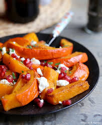 Butternut Et Potimarron Rotis Aux Epices Douces Feta Et Grenade Recette Recette Potimarron Recettes De Cuisine Butternut