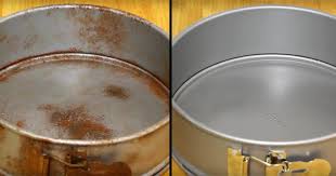 Ne Jetez Pas Votre Vieux Moule Rouille Regardez Comment J Ai Reussi A Sauver Le Mien Cleaners Homemade Bowl Dog Bowls